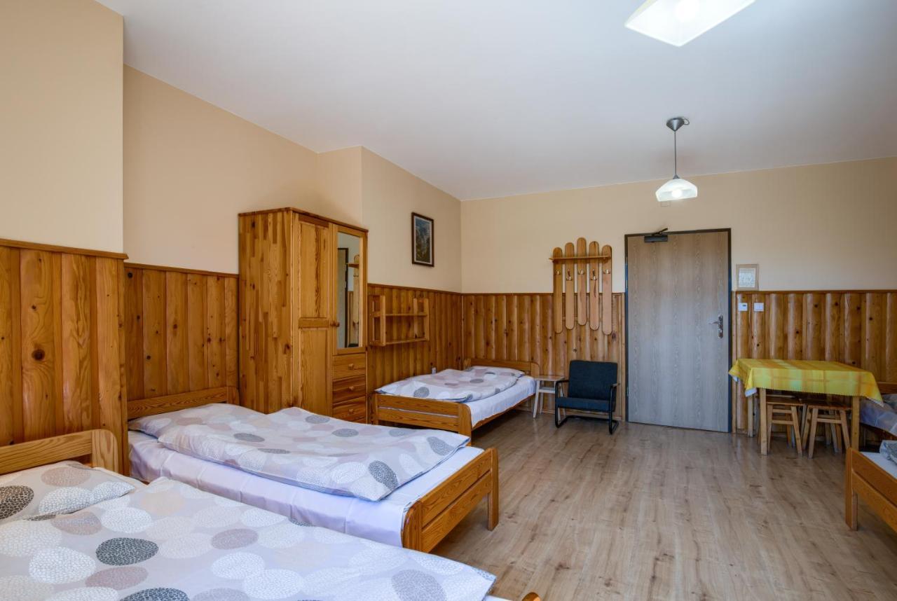 Sromowce Niżne Schronisko Pttk Trzy Korony Bed & Breakfast エクステリア 写真